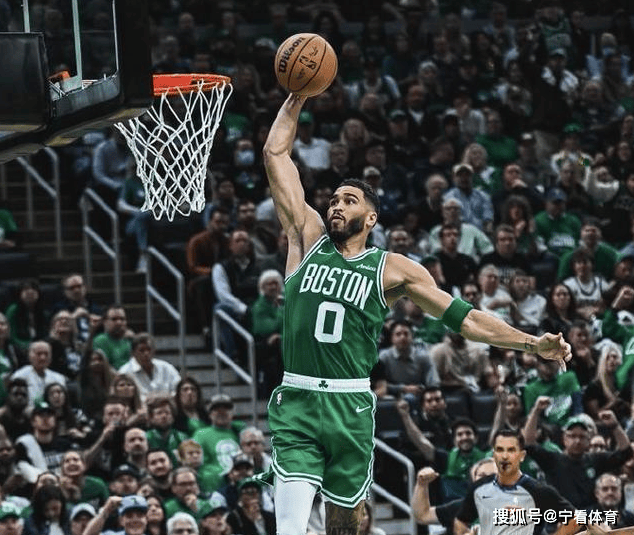 塔图姆官方公布新规，波尔津吉斯引发争议，凯尔特人球迷热议！的简单介绍