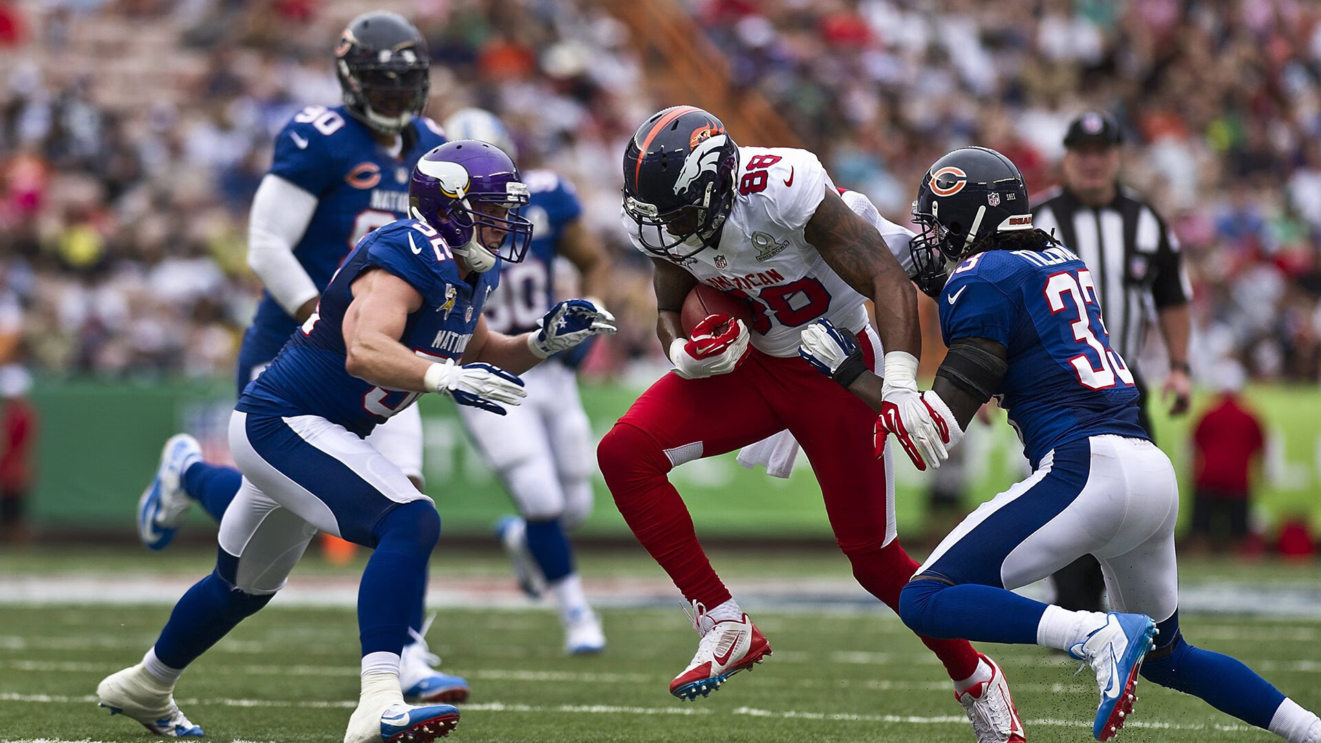 包含罗马主帅放话:欧联杯季后赛必胜本菲卡,浓眉冷笑回应的词条